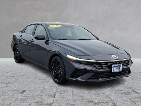 Used 2026 Hyundai Elantra SEL Sport Premium FWD image 3