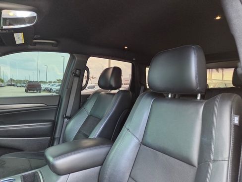 Used 2022 Jeep Grand Cherokee Laredo X RWD image 21