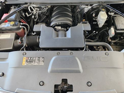 Used 2018 GMC Yukon SLT image 15