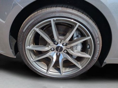 Certified 2025 Genesis G70 2.5T image 1