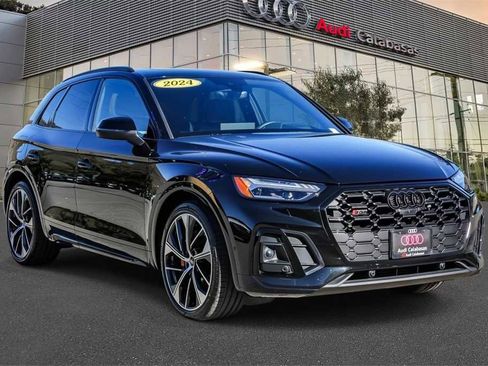 Used 2024 Audi SQ5 Prestige w/ Prestige Package image 5