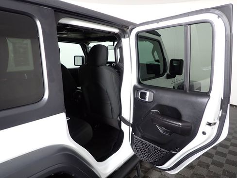 Used 2020 Jeep Wrangler Unlimited Sport image 29