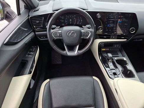 Used 2023 Lexus NX 350 AWD image 13