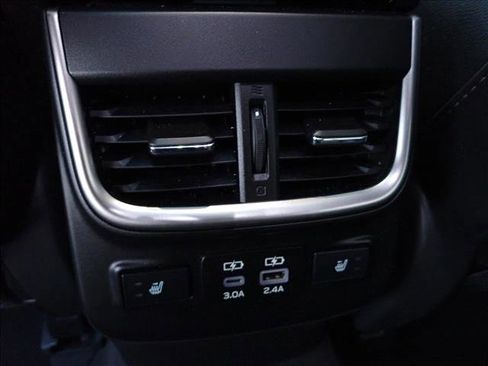 Certified 2025 Subaru Outback Limited image 11