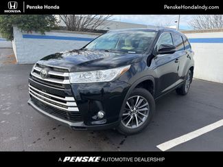 Used 2017 Toyota Highlander XLE video 1