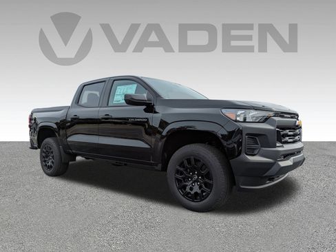 New 2026 Chevrolet Colorado W/T w/ WT Custom Package image 3