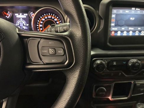 Used 2022 Jeep Wrangler Unlimited Sport AWD/4WD image 22
