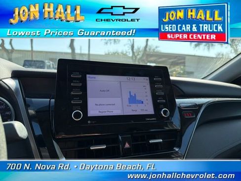 Used 2022 Toyota Camry LE image 21