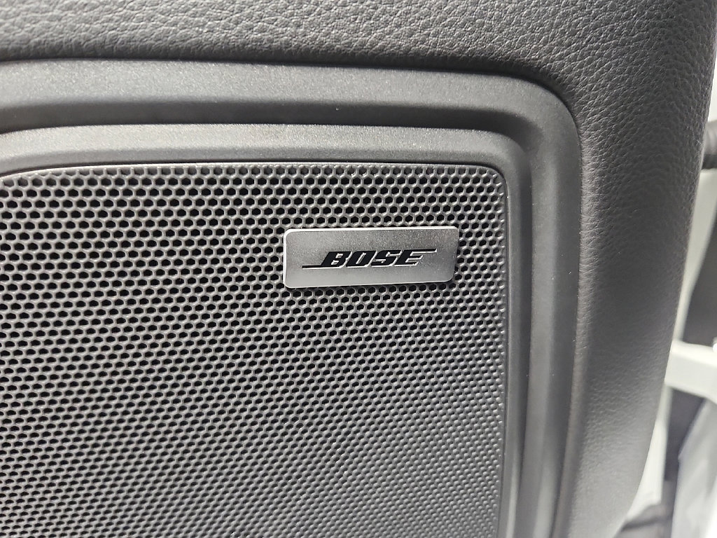Certified 2026 Porsche Macan AWD/4WD image 23