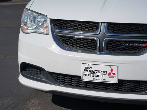 Used 2017 Dodge Grand Caravan SE w/ Power Window Group FWD image 9