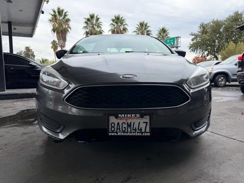 Used 2018 Ford Focus SE image 5