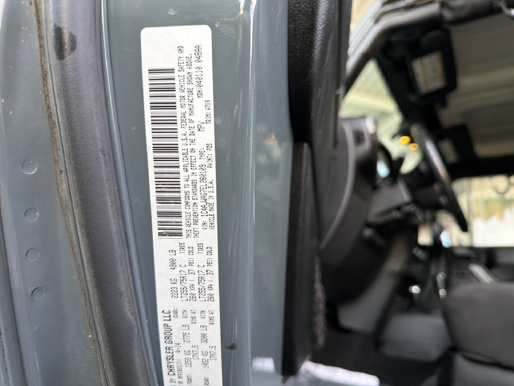 Used 2014 Jeep Wrangler Sport AWD/4WD image 28