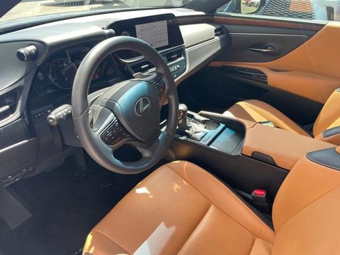 Used 2023 Lexus ES 350 w/ Premium Package FWD image 4