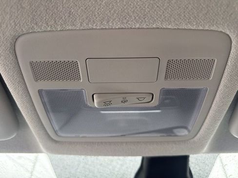 Used 2026 Hyundai Venue SE image 38