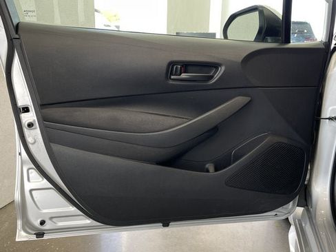 Used 2024 Toyota Corolla LE FWD image 11
