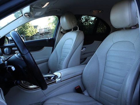 Used 2016 Mercedes-Benz C 300 Sedan image 9