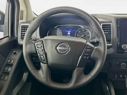 Used 2024 Nissan Frontier SV w/ SV Convenience Package image 18