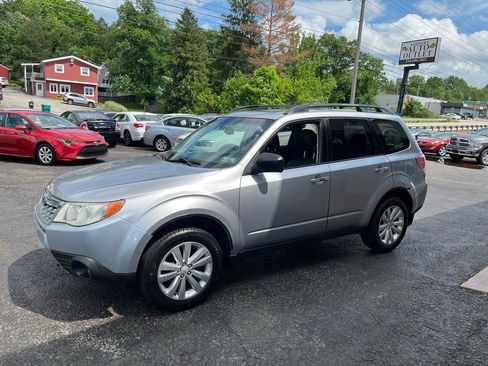 Used 2012 Subaru Forester 2.5X Limited AWD/4WD image 11
