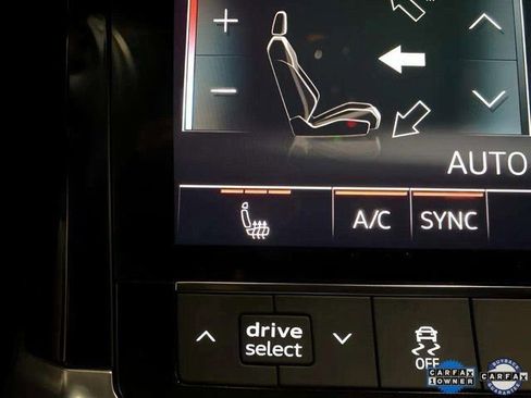 Used 2024 Audi Q8 e-tron Premium image 55