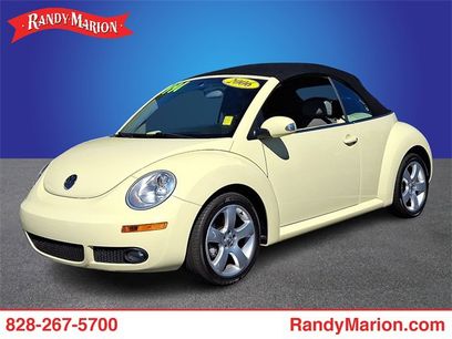 Used 2006 Volkswagen Beetle Convertible w/ Package 2