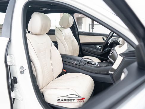 Used 2018 Mercedes-Benz S 560 Sedan image 17
