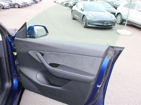 Used 2020 Tesla Model Y Long Range image 14