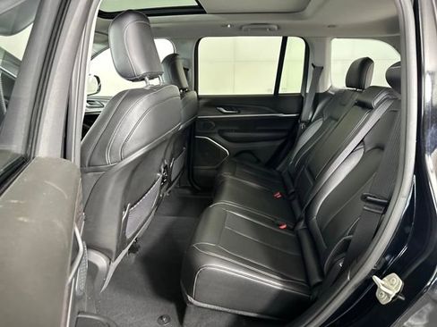 Used 2023 Jeep Grand Cherokee 4WD 4xe image 25