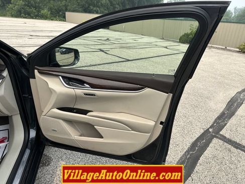 Used 2016 Cadillac XTS Luxury AWD/4WD image 38