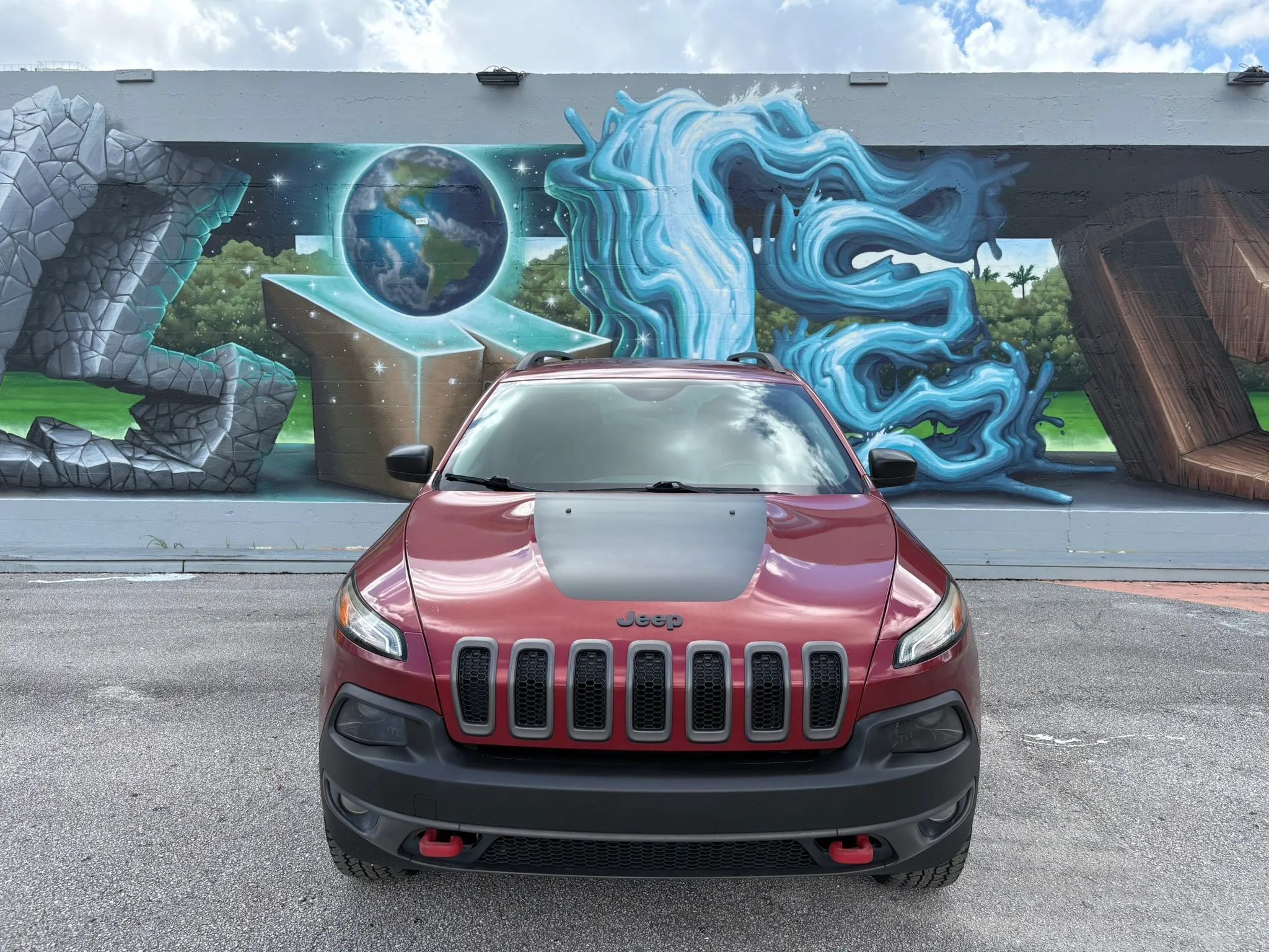 Used 2017 Jeep Cherokee Trailhawk w/ Comfort/Convenience Group AWD/4WD image 3