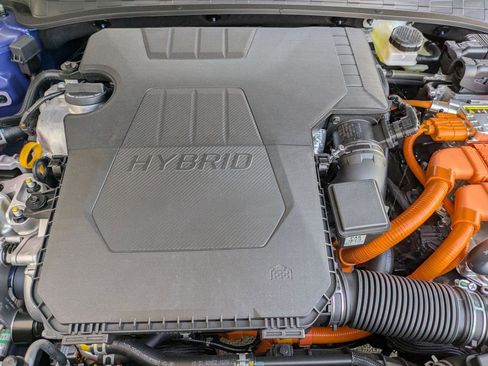 New 2025 Hyundai Elantra SEL image 13