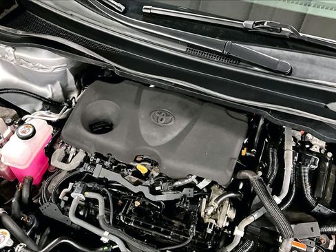 Certified 2022 Toyota Sienna LE image 32