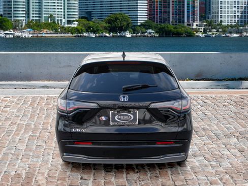 Certified 2023 Honda HR-V EX-L image 6