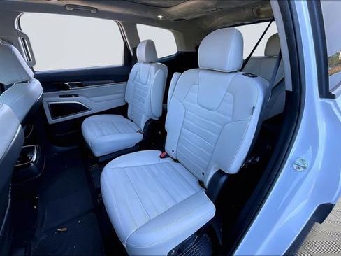 Used 2023 Kia Telluride SX Prestige image 16
