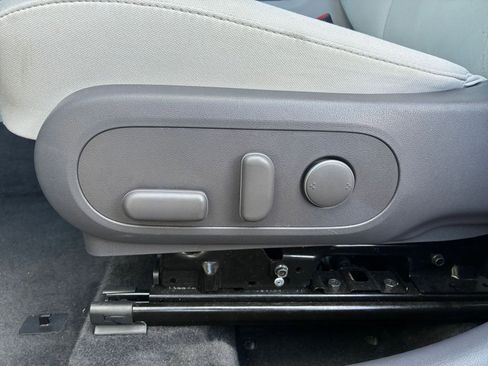 Used 2025 Hyundai Kona SEL image 22