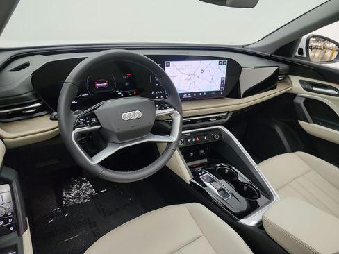 Used 2025 Audi Q5 Premium w/ Convenience Package AWD/4WD image 14
