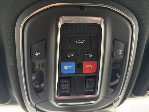 New 2025 Jeep Grand Cherokee L Altitude AWD/4WD image 35