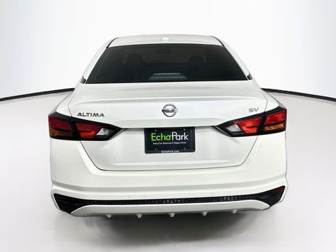 Used 2021 Nissan Altima 2.5 SV FWD image 7