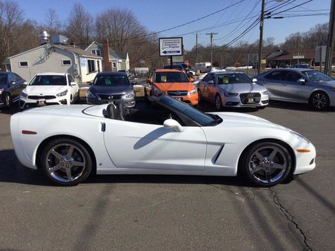 Used 2007 Chevrolet Corvette Convertible w/ Preferred Equipment Group image 7
