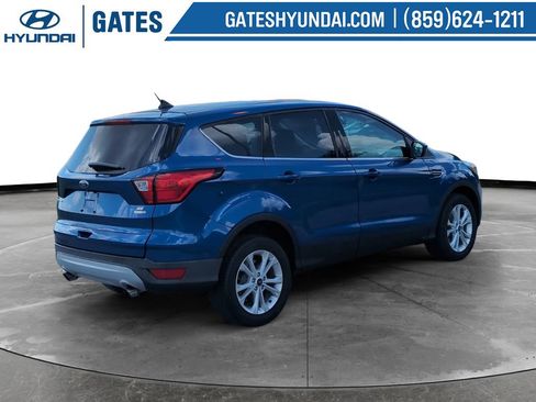 Used 2019 Ford Escape SE AWD/4WD image 2
