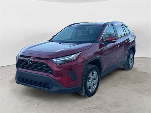 Used 2024 Toyota RAV4 XLE image 1