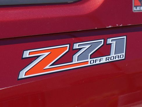 Used 2018 Chevrolet Colorado Z71 AWD/4WD image 5