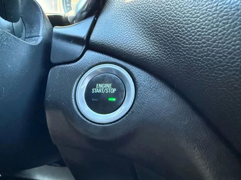 Used 2020 Chevrolet Equinox LT AWD/4WD image 25