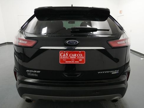 Used 2019 Ford Edge Titanium w/ Cold Weather Package AWD/4WD image 8