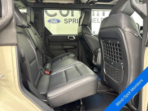 New 2026 Ford Bronco Badlands w/ Sasquatch Package AWD/4WD image 13