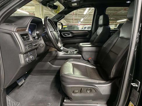Used 2023 Chevrolet Suburban High Country AWD/4WD image 15