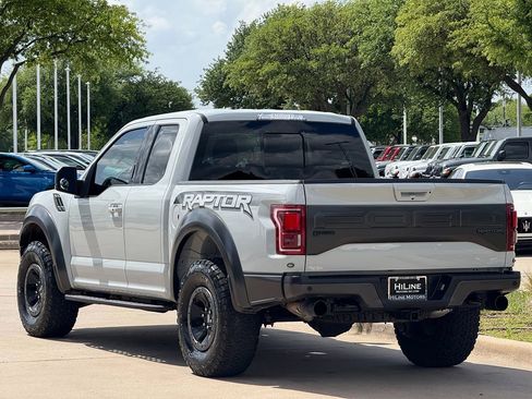 Used 2017 Ford F150 Raptor w/ Equipment Group 802A Luxury image 6