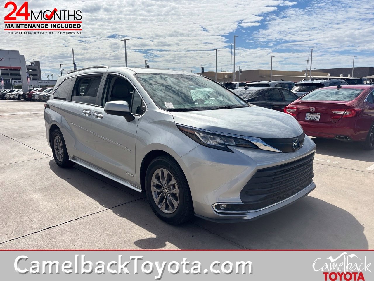 Used 2021 Toyota Sienna XLE w/ XLE Plus Package FWD image 1