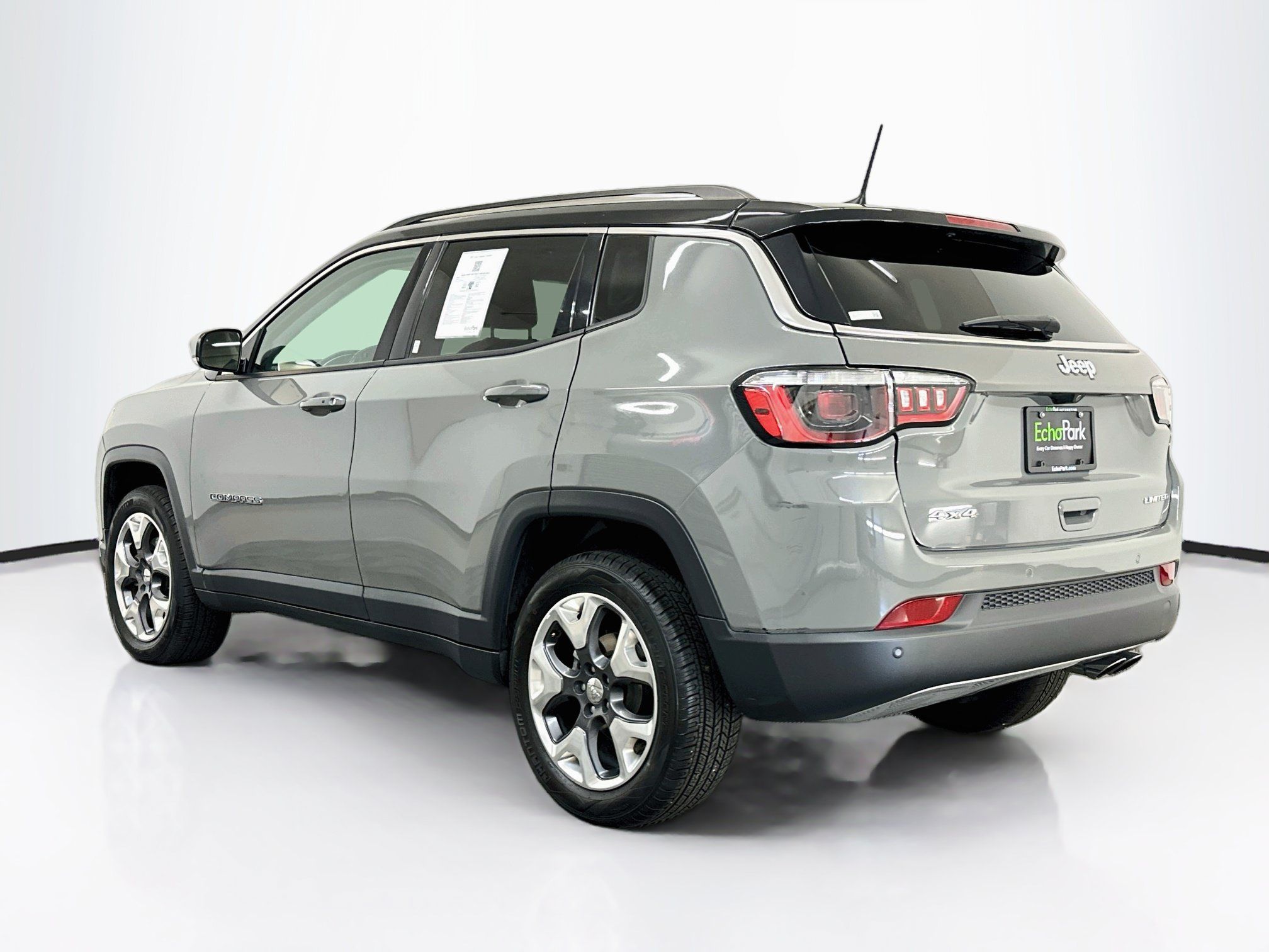Used 2021 Jeep Compass Limited w/ Sun and Sound Group AWD/4WD image 5