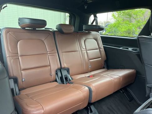 Used 2024 Lincoln Navigator L Reserve image 27