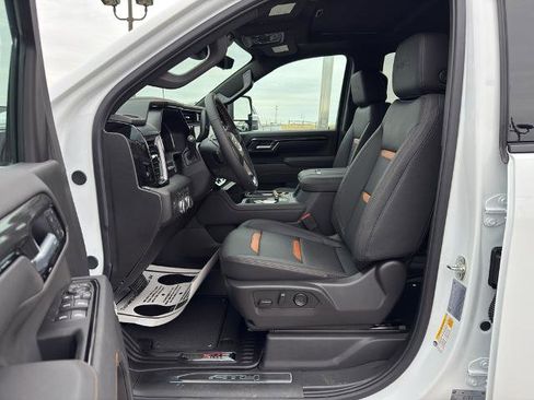 New 2026 GMC Sierra 3500 AT4 w/ AT4 Premium Plus Package image 18